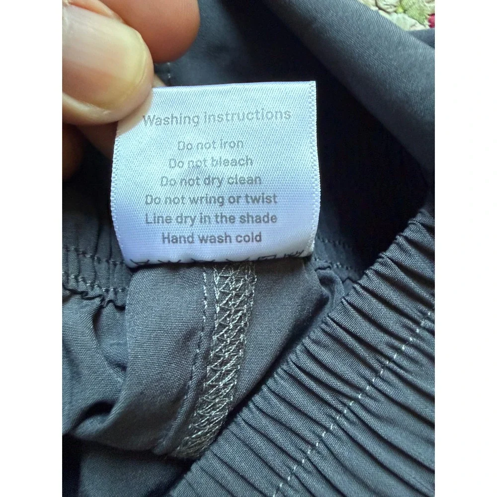 MIER Mens Outdoor Series Running Shorts‎ Gray Zipper Pockets Athletic Size S